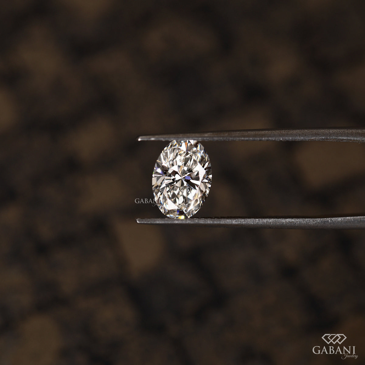 lab grown oval cut diamond loose stone with refined symmetry and sparkle
