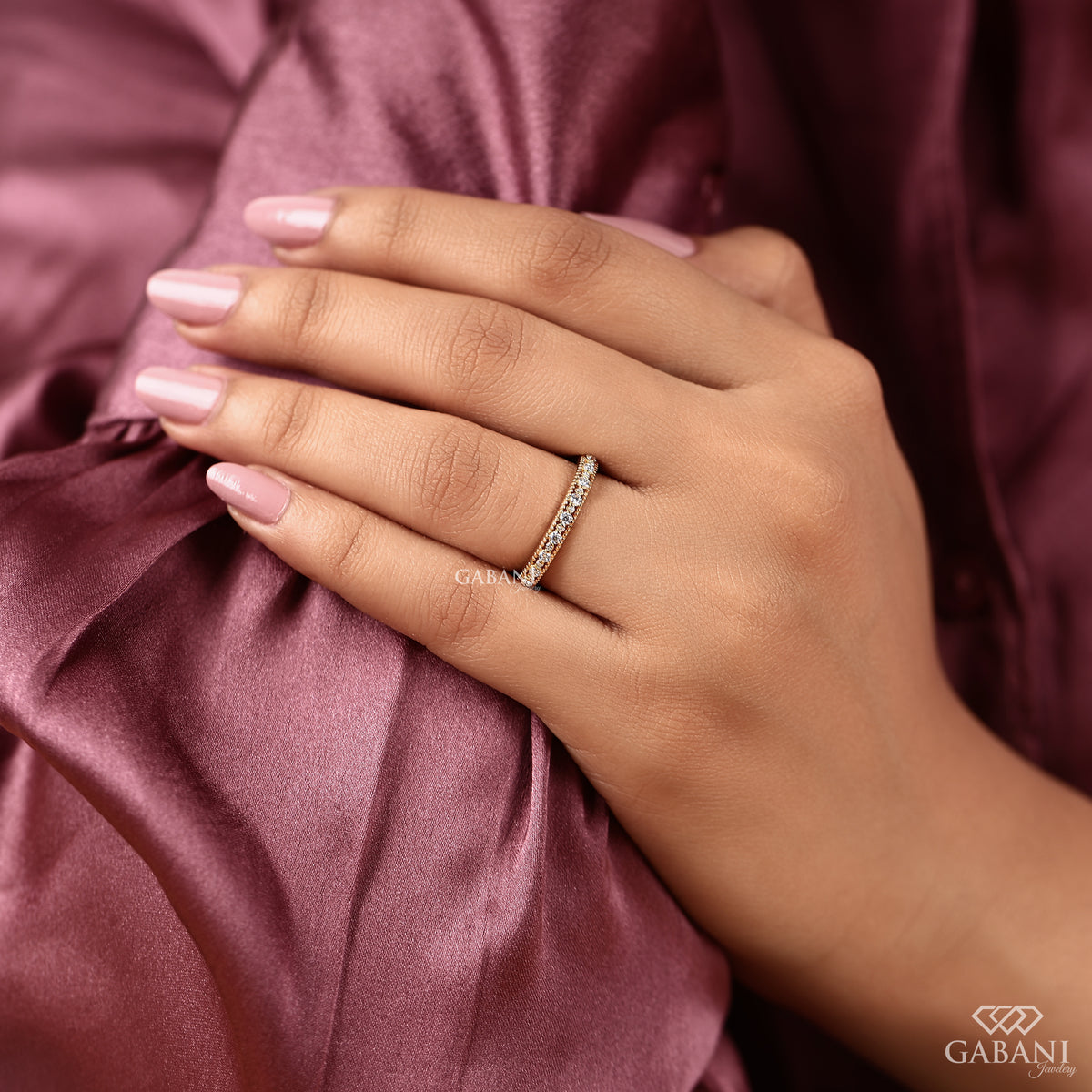 vintage style yellow gold matching wedding band
