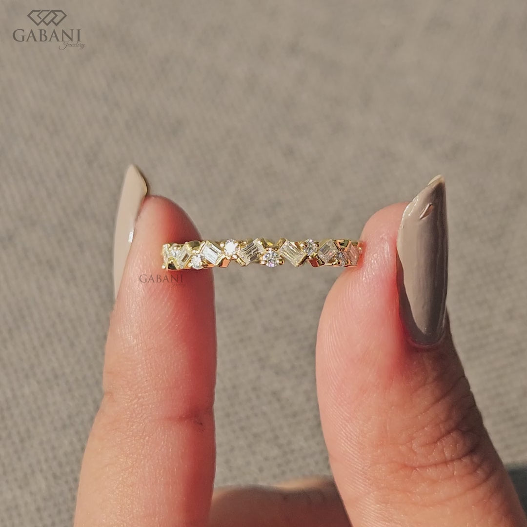 zig zag lab grown diamond band with baguette and round diamonds in gold
