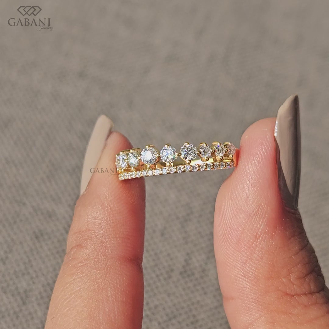 round lab grown diamond tiara band crafted in yellow gold with curved crown style